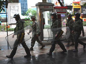 ThaiUnrest2010Military.jpg