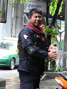 ThaiUnrest2010Police.jpg